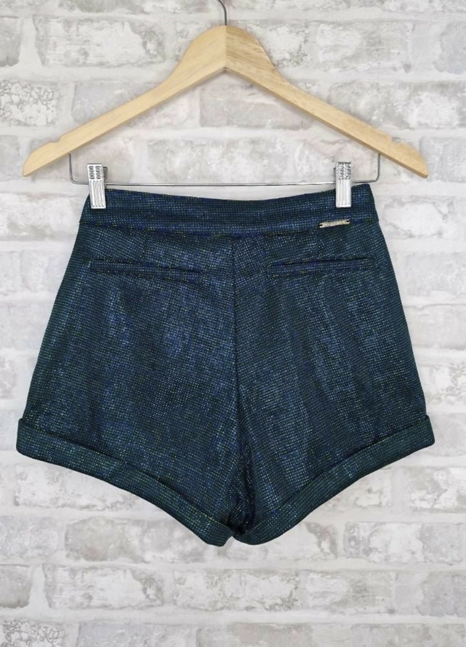 Shorts lurex preto e verde