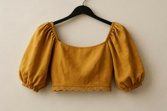 blusa anne fernandes na cor amarelo com renda