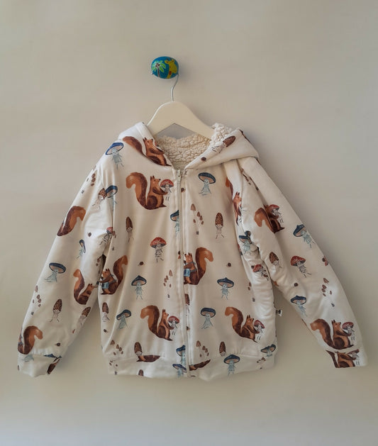 Jaqueta Infantil Peluciada The Mini Forest Estampa Esquilos com Capuz – 5/6 Anos