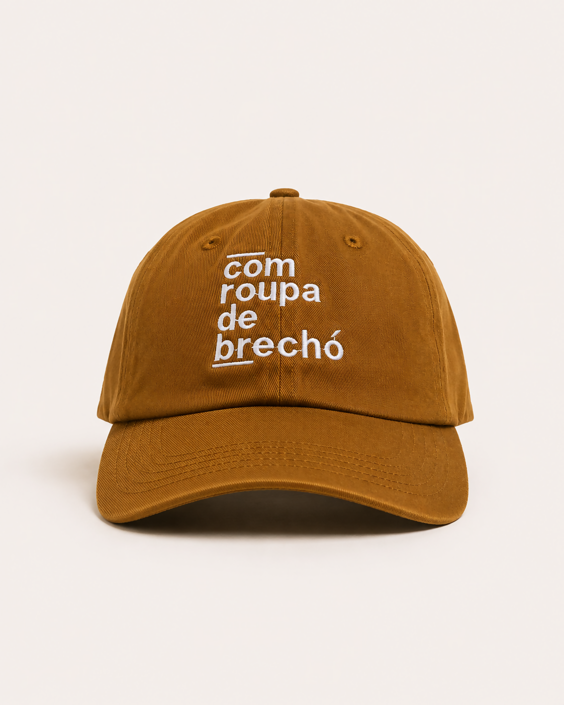 Boné Com Roupa de Brechó