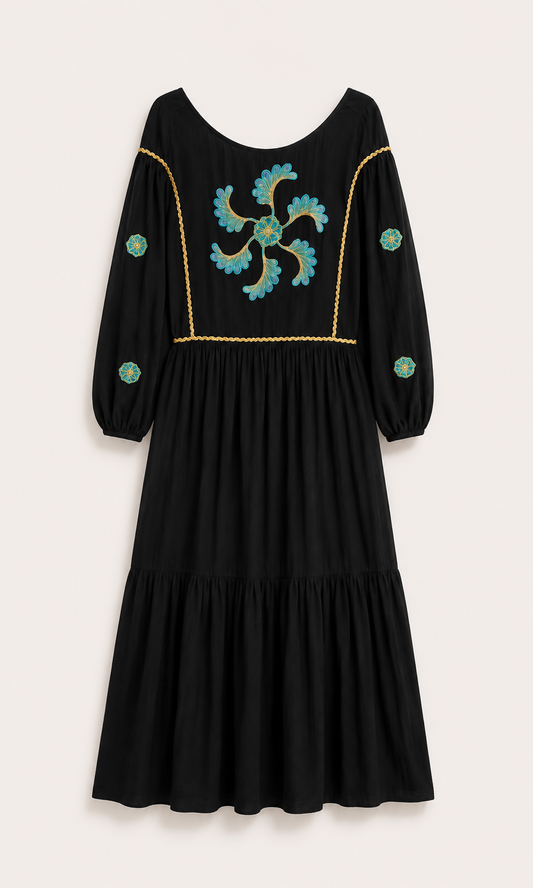 Vestido Preto Bordado