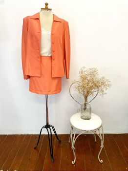 Conjunto Blazer e Saia Kasper 