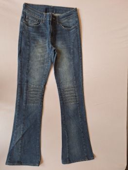 Calça flare jeans