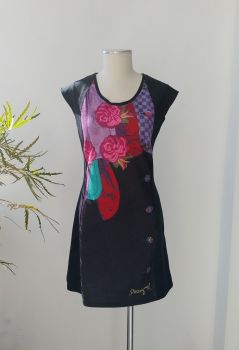 Vestido estampa de flores e botões Desigual