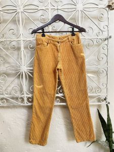 Calça de Veludo Cotelê Nk Store 