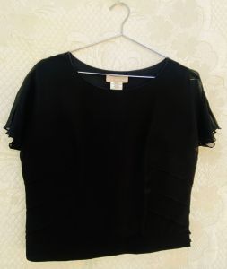 Camisa preta viscose cropped