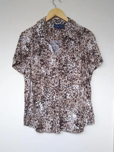 Camisa animal print Gloria Vanderbilt