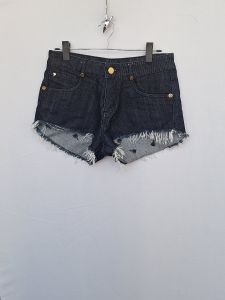 Short jeans destroyed Água de coco