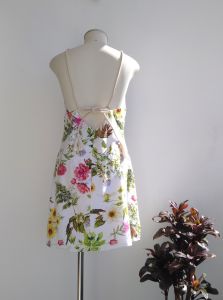 Vestido floral alças de cordão Lez a Lez - P