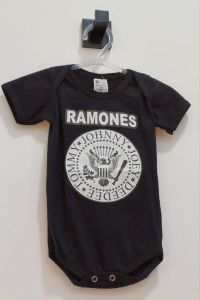 Body Ramones 6 meses